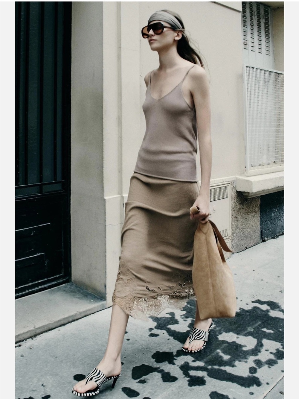 Zara lace/embroidered trim tan midi skirt size XS - Picture 3 of 3